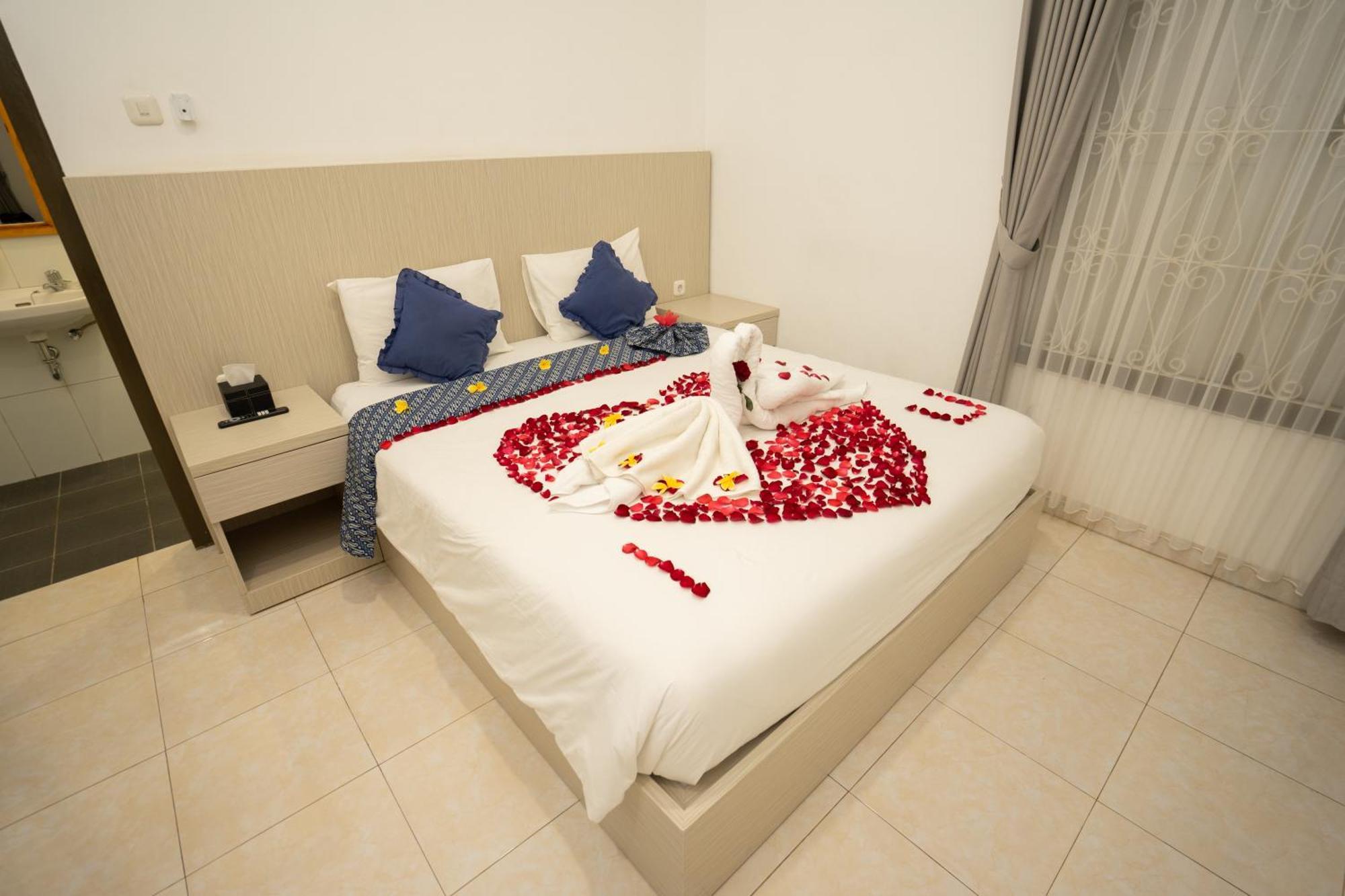 Yuwono Hotel & Villa Malioboro Γιογκιακάρτα Εξωτερικό φωτογραφία