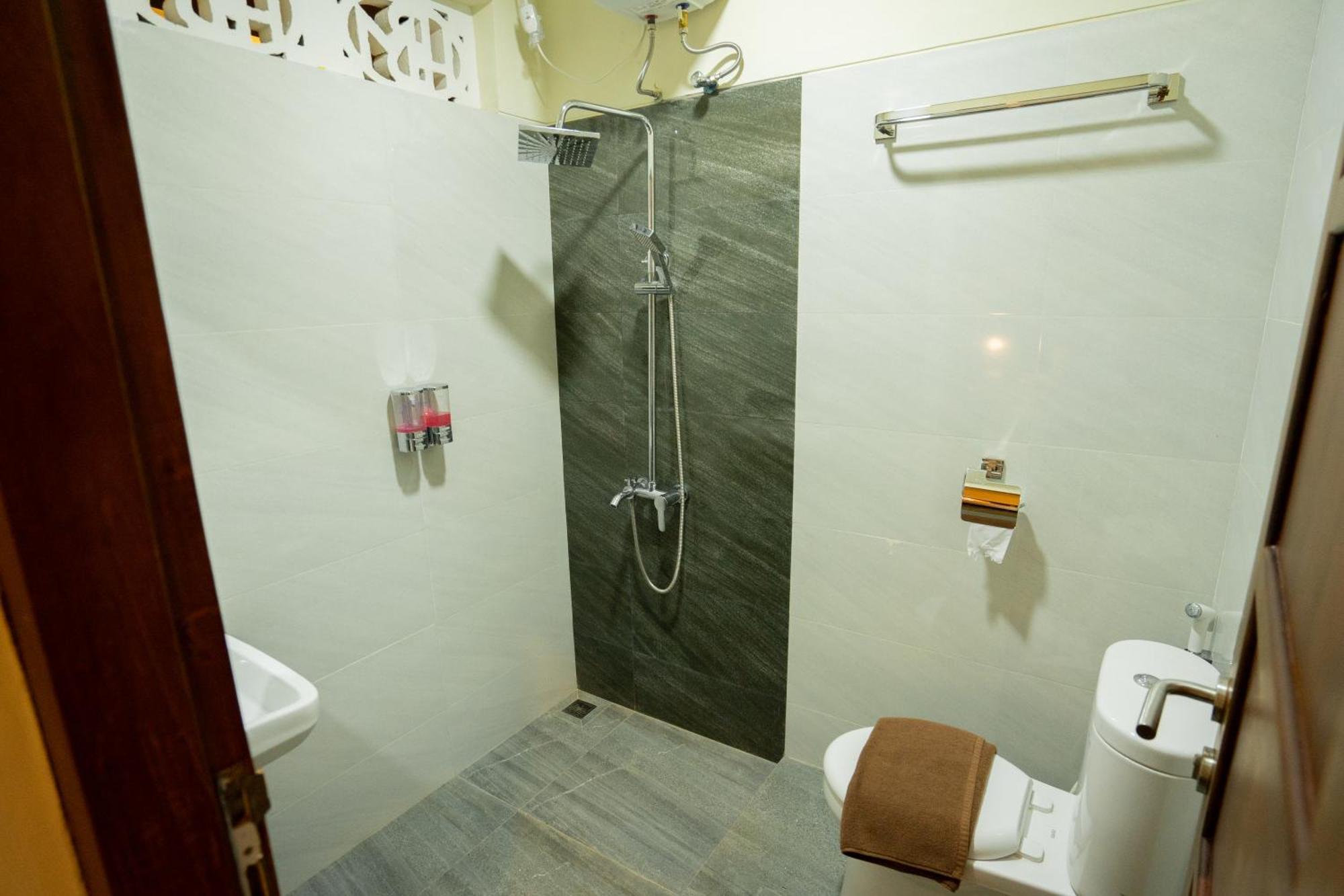 Yuwono Hotel & Villa Malioboro Γιογκιακάρτα Εξωτερικό φωτογραφία