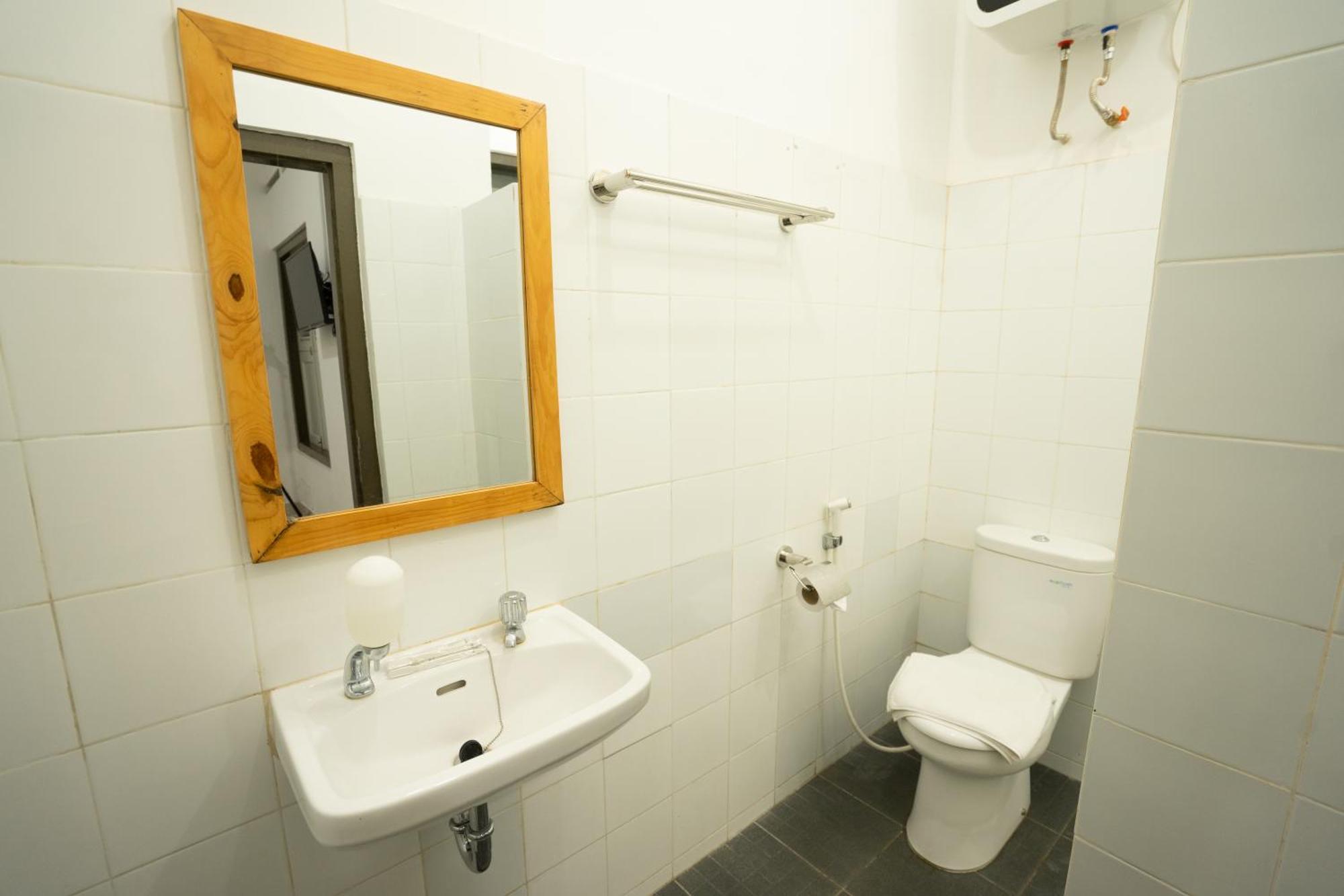 Yuwono Hotel & Villa Malioboro Γιογκιακάρτα Εξωτερικό φωτογραφία