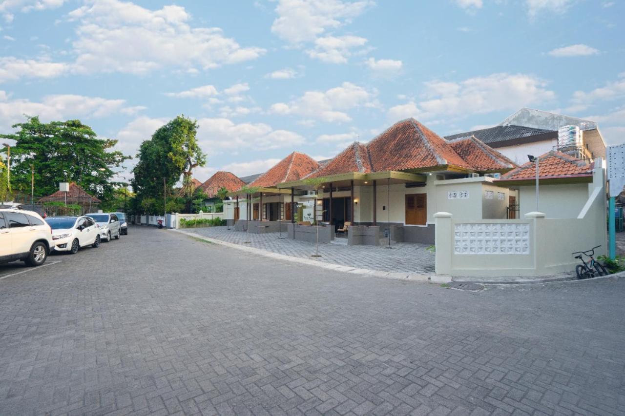 Yuwono Hotel & Villa Malioboro Γιογκιακάρτα Εξωτερικό φωτογραφία