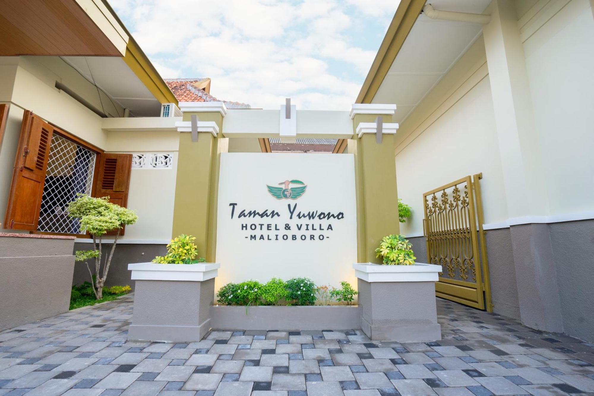 Yuwono Hotel & Villa Malioboro Γιογκιακάρτα Εξωτερικό φωτογραφία
